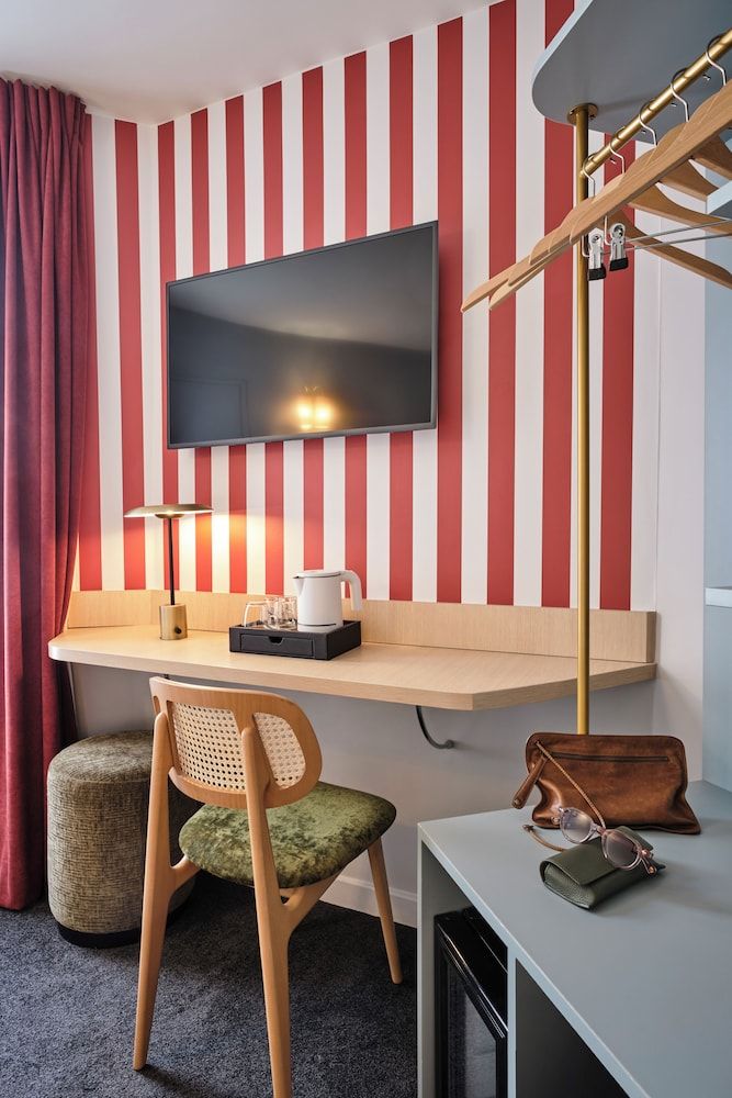 undefined Mercure Paris Notre Dame Saint Germain des Prés 10