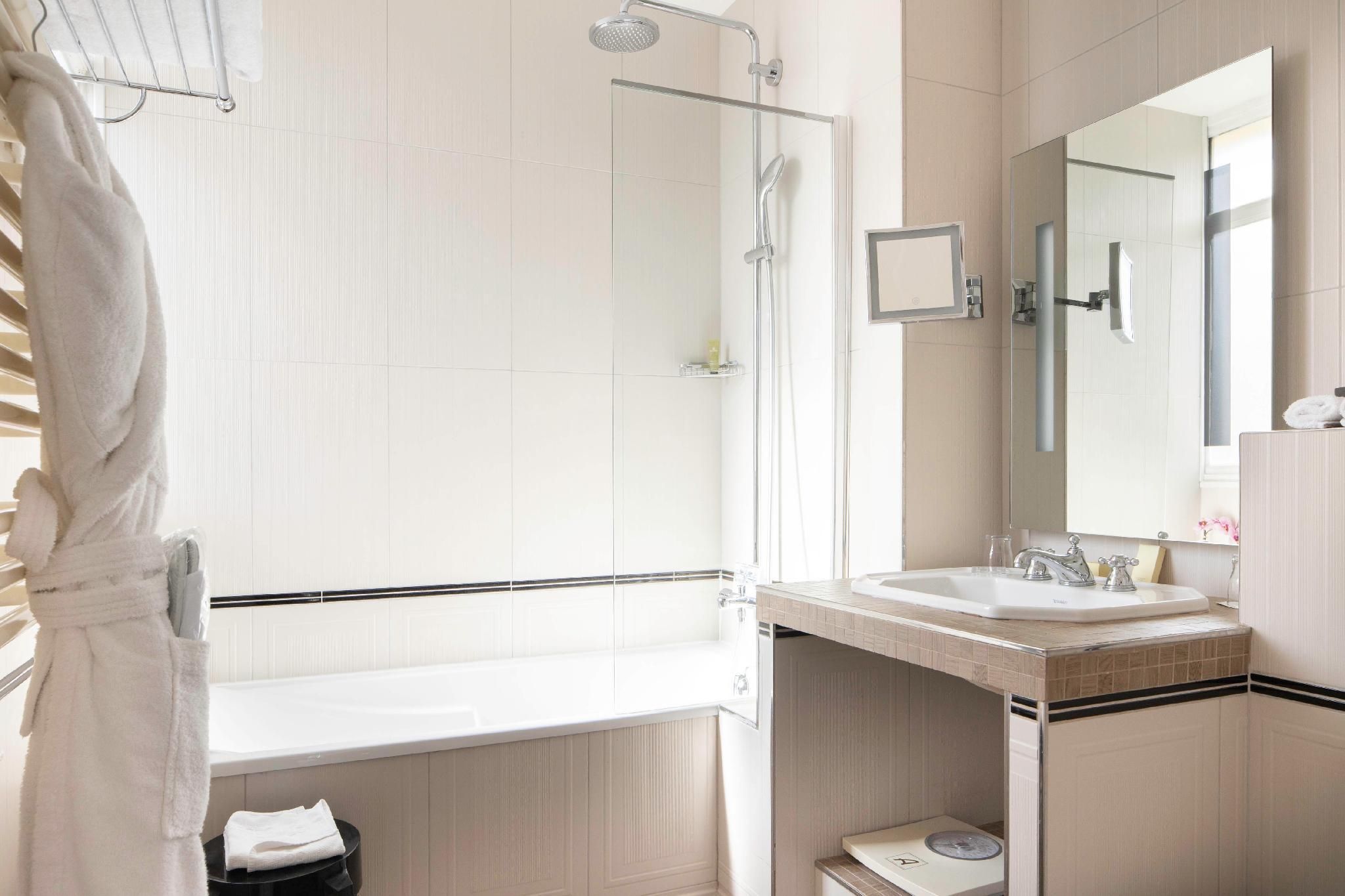 Privilege Suite with Balcony