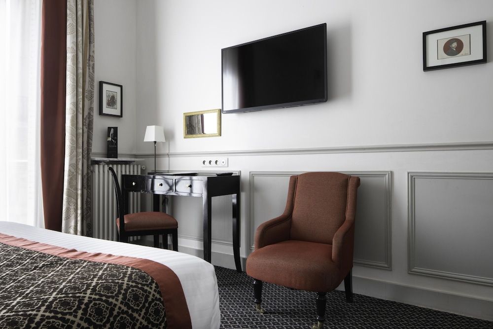 undefined Hôtel Bradford Elysées – Astotel 10