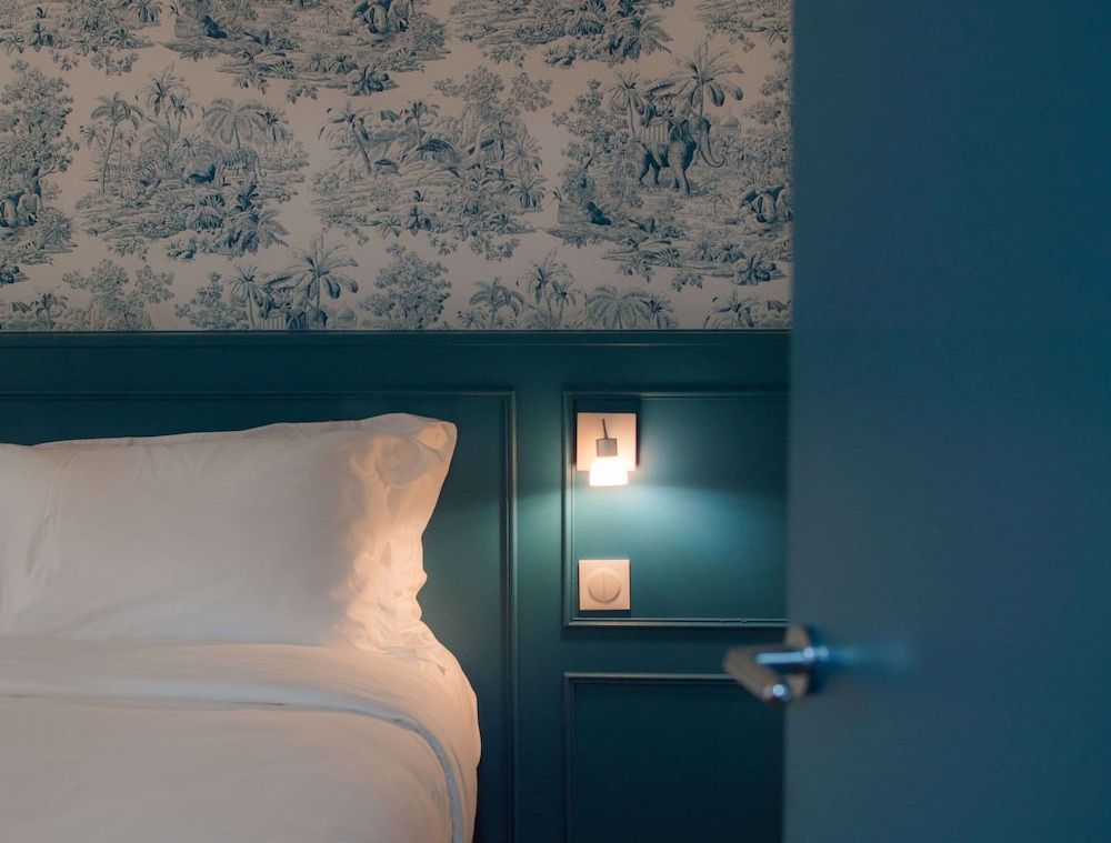 Hôtel Pergolèse Paris Champs Elysées Double Room 5