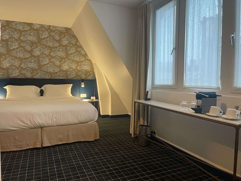 undefined Hôtel Pergolèse Paris Champs Elysées 4