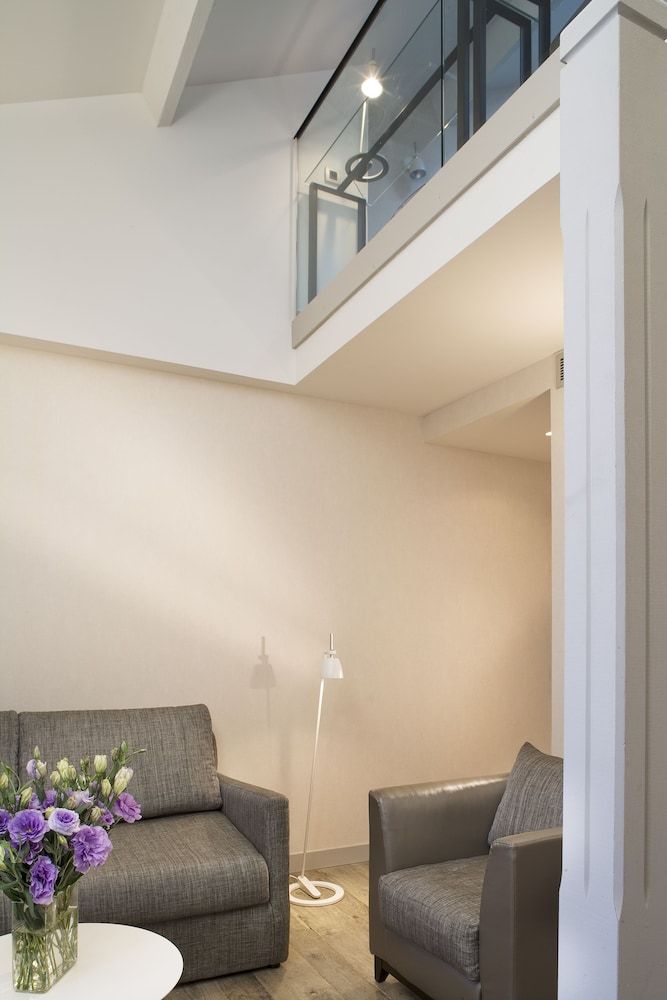 undefined Hôtel A La Villa des Artistes 10