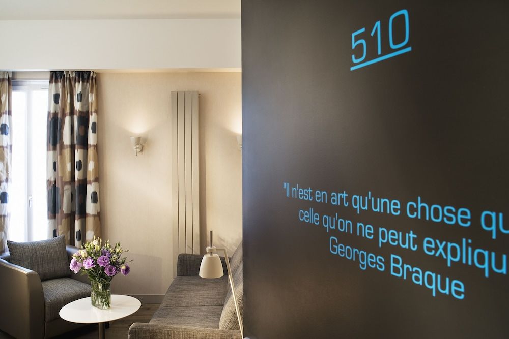 undefined Hôtel A La Villa des Artistes 9