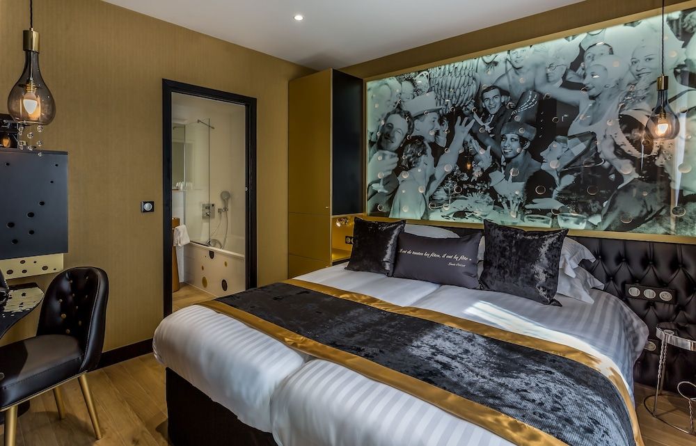 undefined Hotel Les Bulles de Paris 2