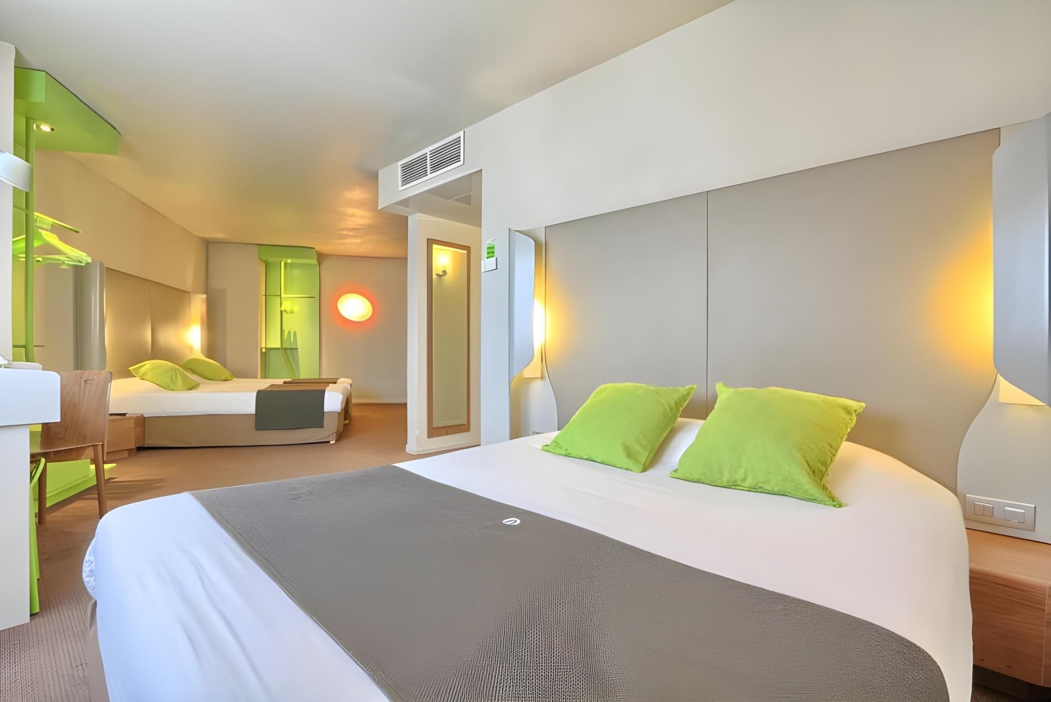 Standard Quadruple Room