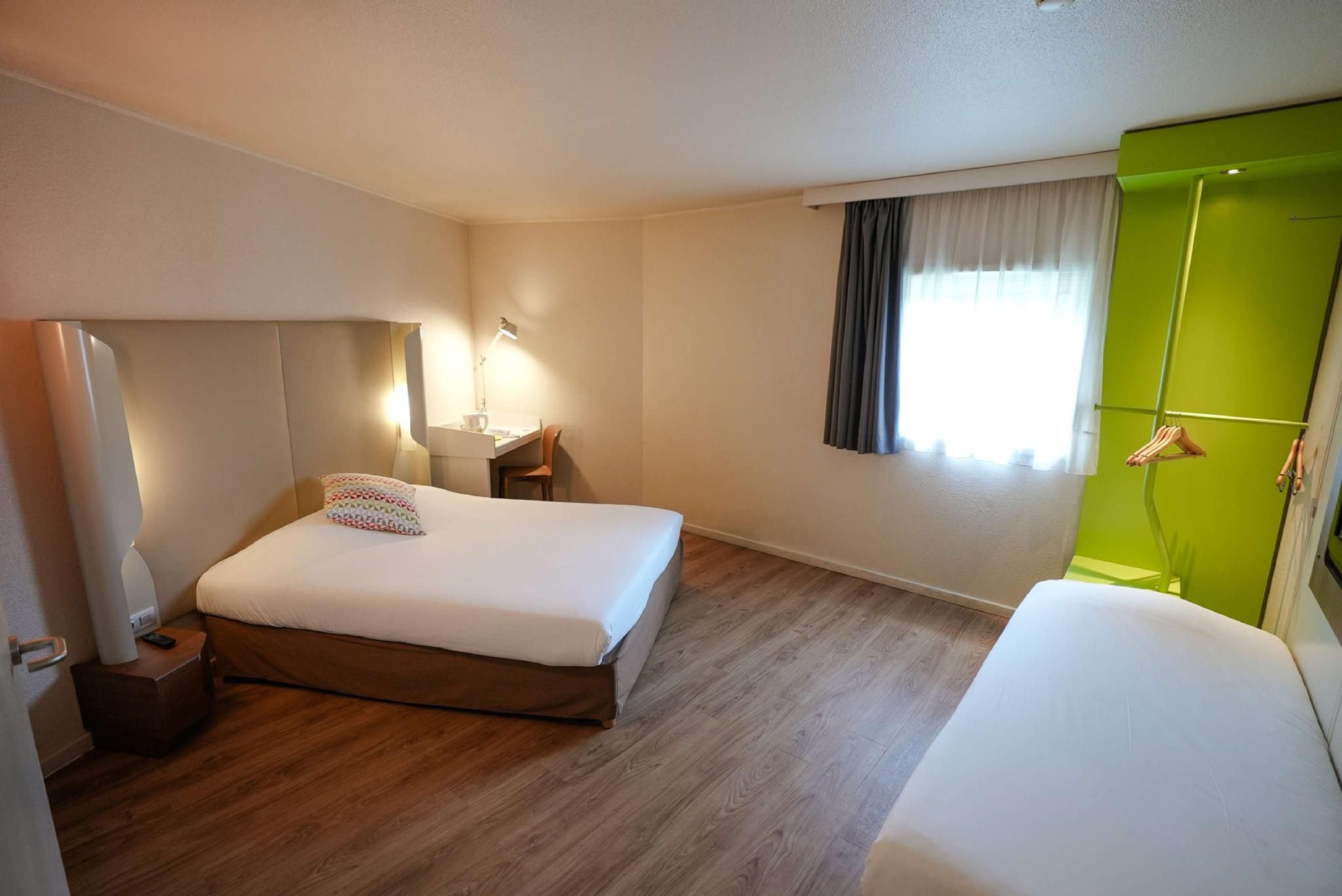 Room Next Generation - 1 Double Bed 1 Single Bed