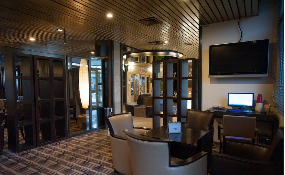 undefined Median Paris Congres Hotel 6