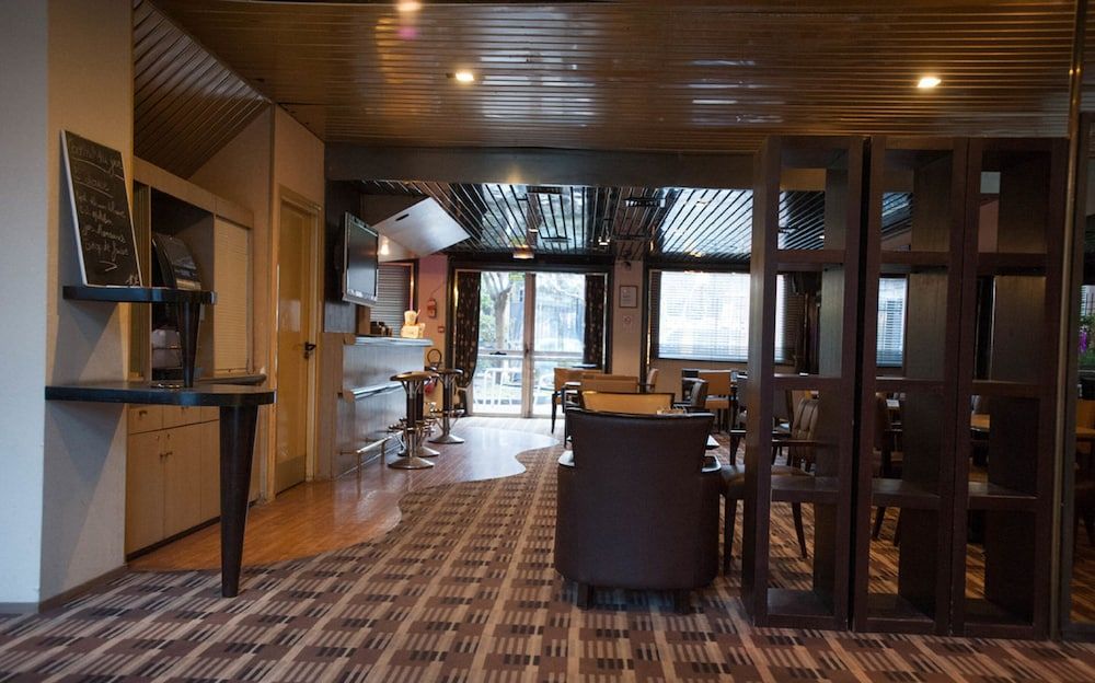 undefined Median Paris Congres Hotel 9