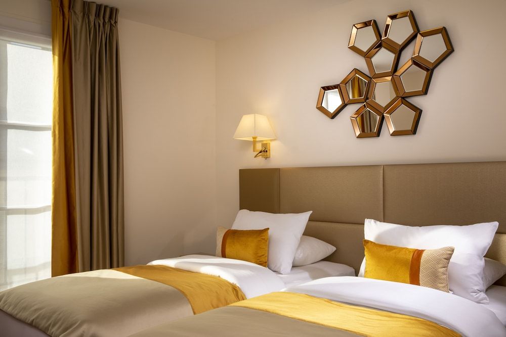 undefined Hotel de Suede Saint Germain 8