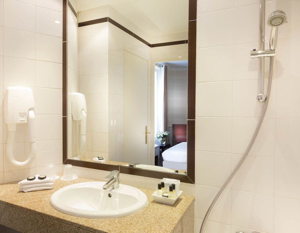 Elysees Union Hotel Double Room 8