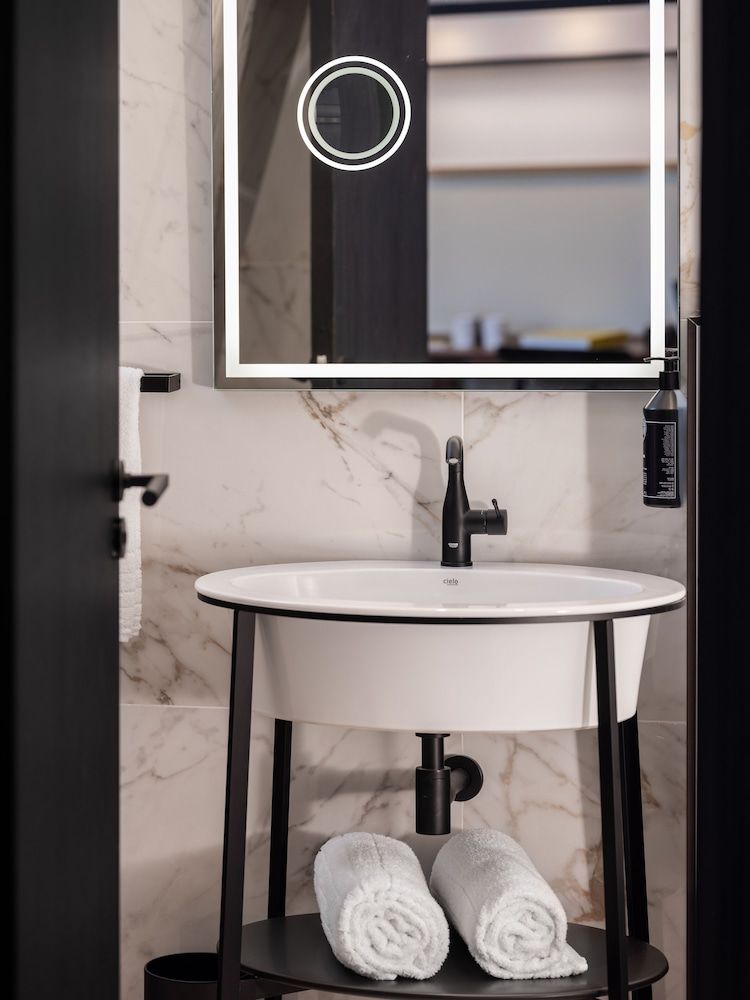 Solly Hôtel Paris Comfort Double Room 3