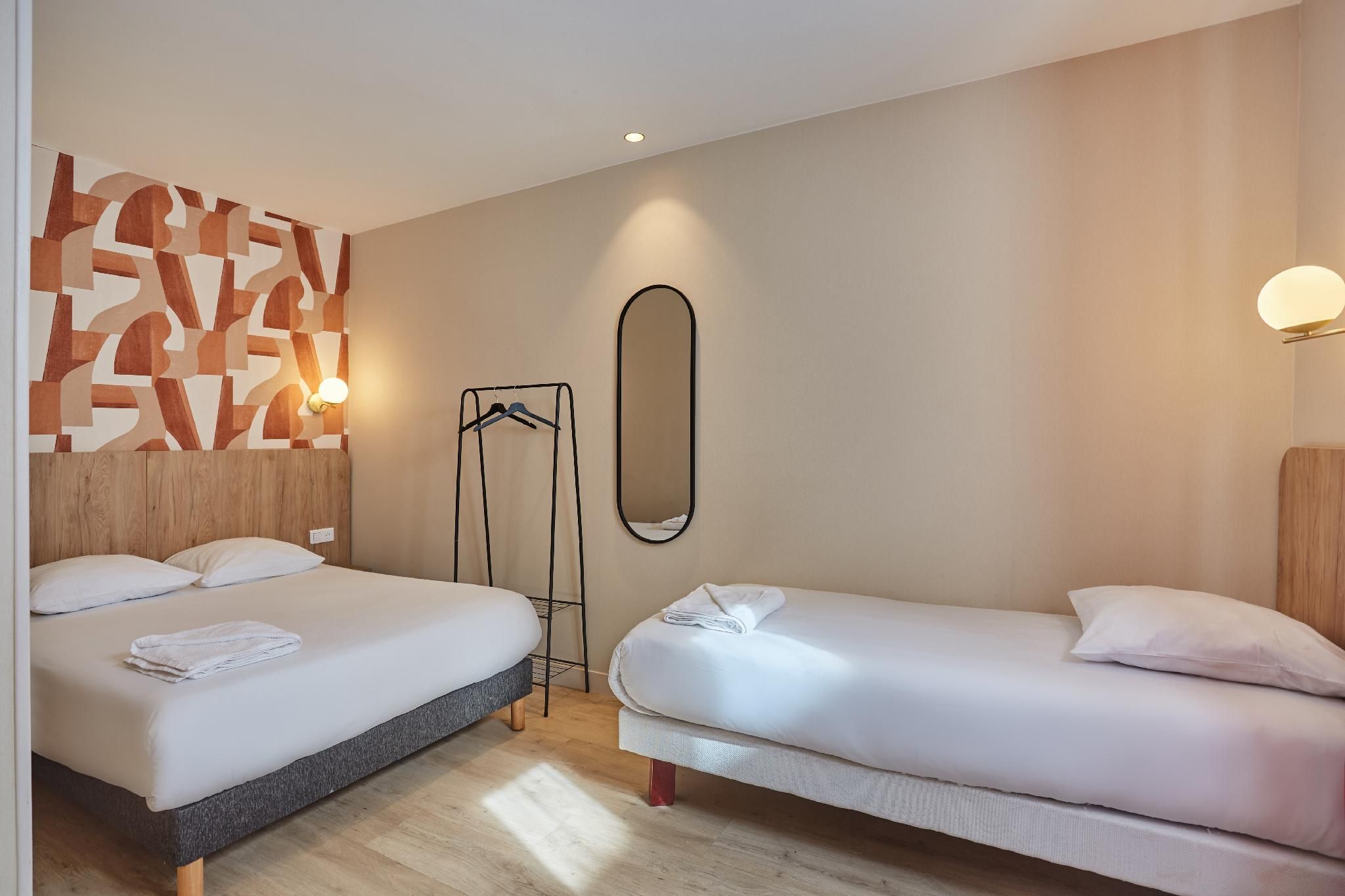 undefined Merryl Hotel 4