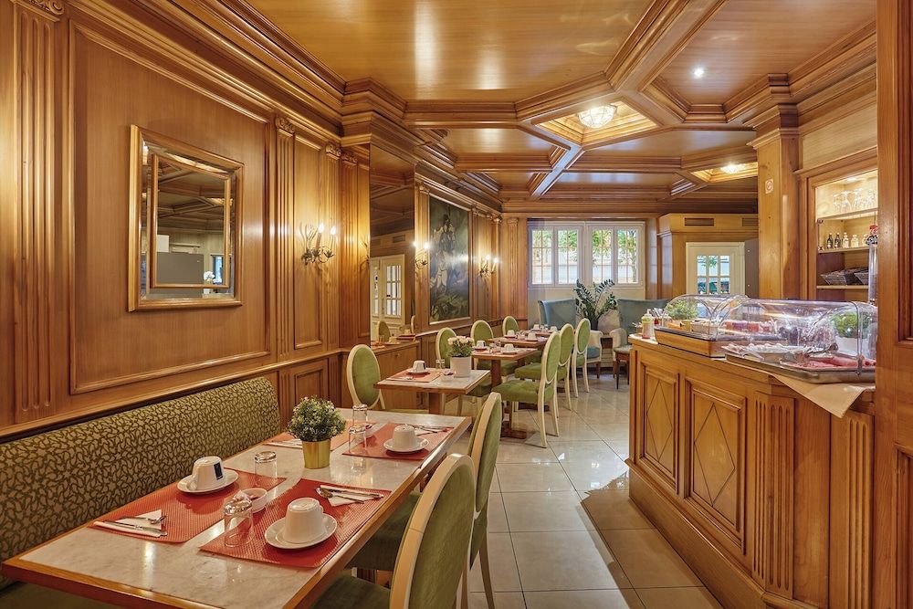 undefined Hotel Murat 8