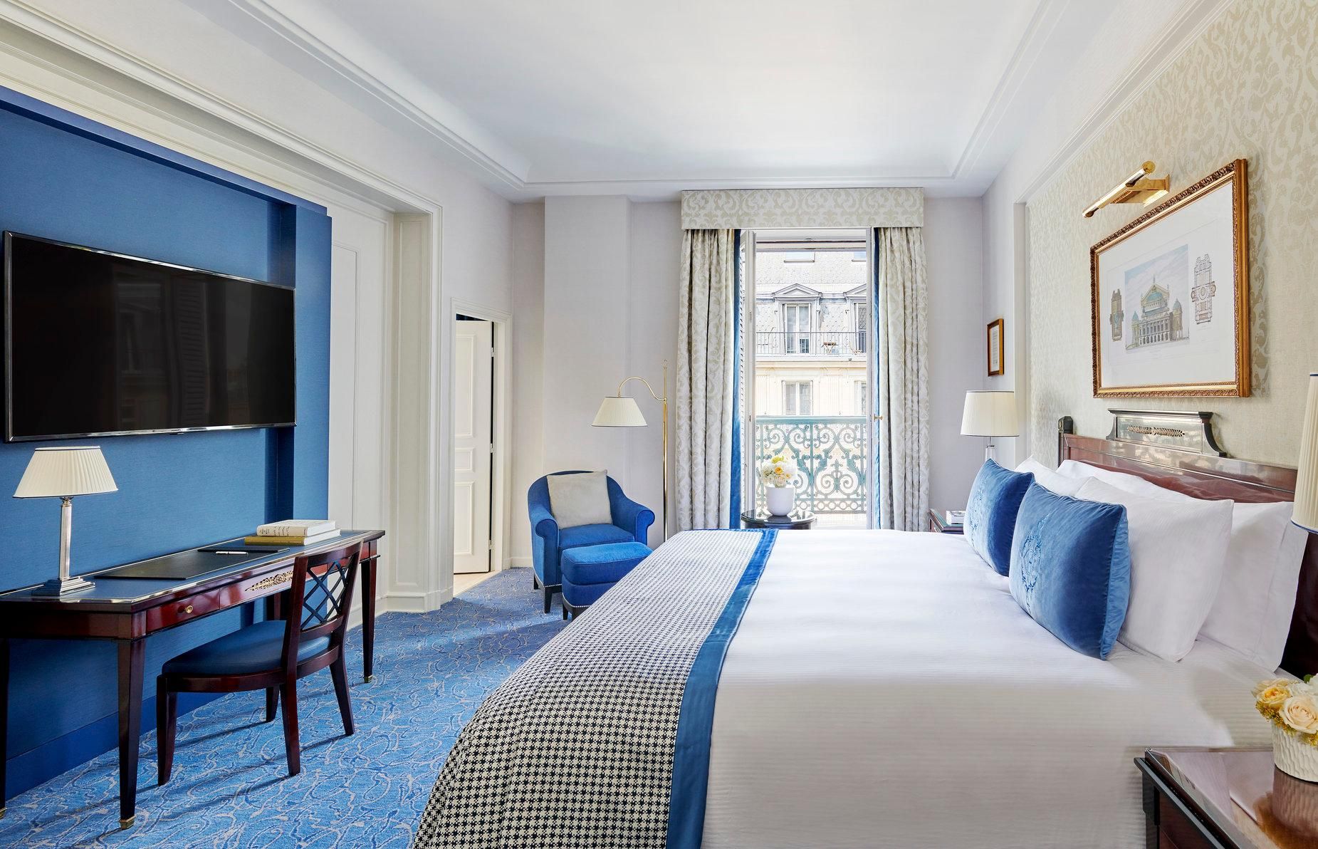 Classic Room, 1 Queen Bed, Club Lounge Access
