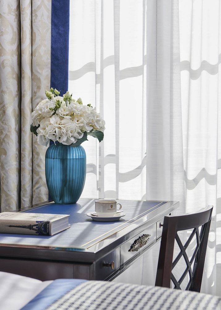 InterContinental Paris le Grand by IHG Cosy Room 4