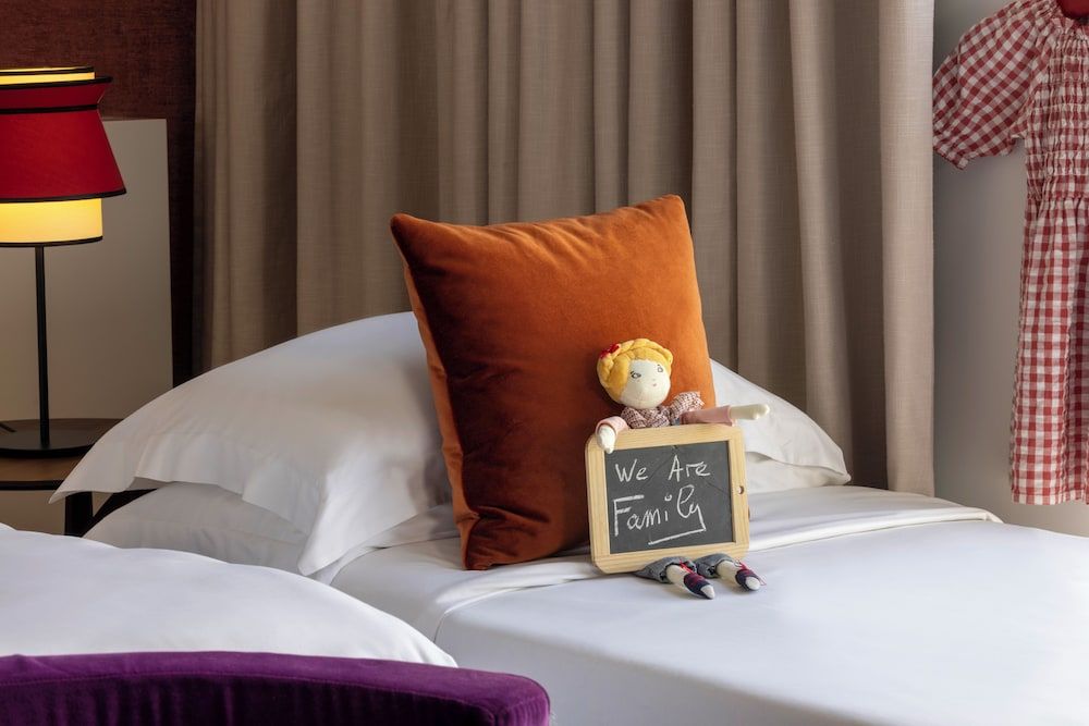 undefined Hotel Etoile Maillot 5