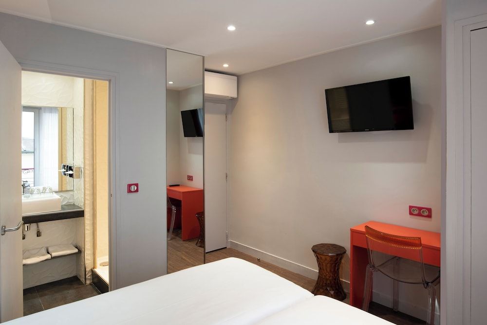 Hotel Les Jardins de Montmartre Standard Twin Room 8