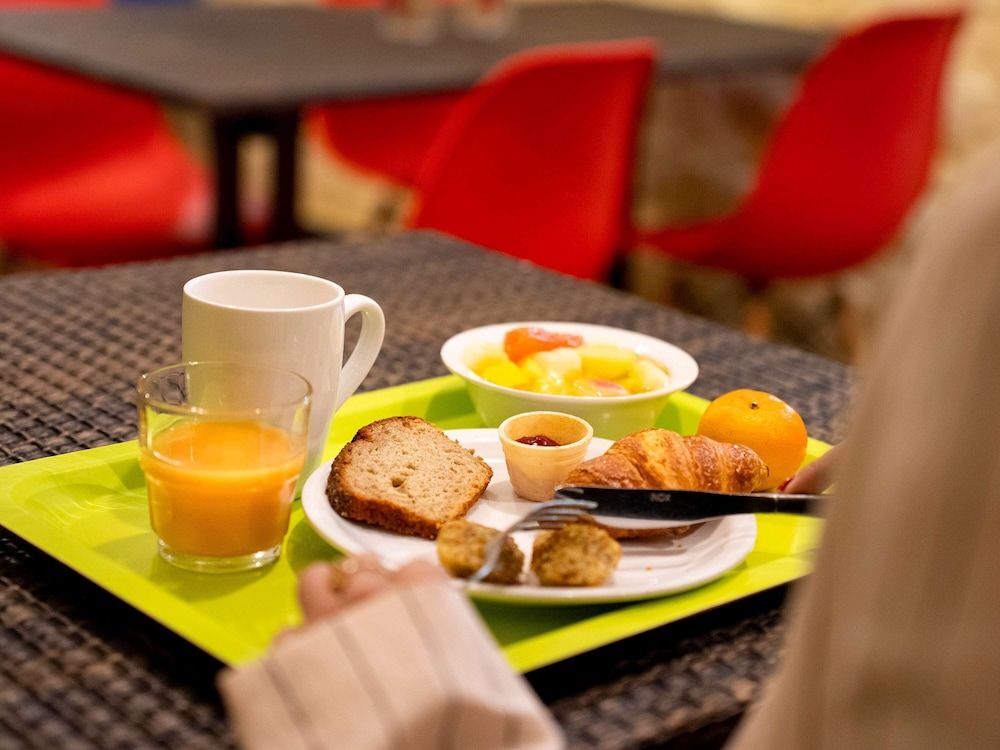 undefined ibis Styles Paris Maine Montparnasse 4