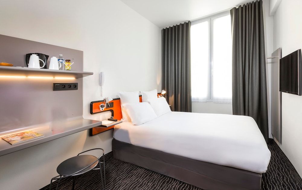 undefined Libertel Canal Saint Martin 2