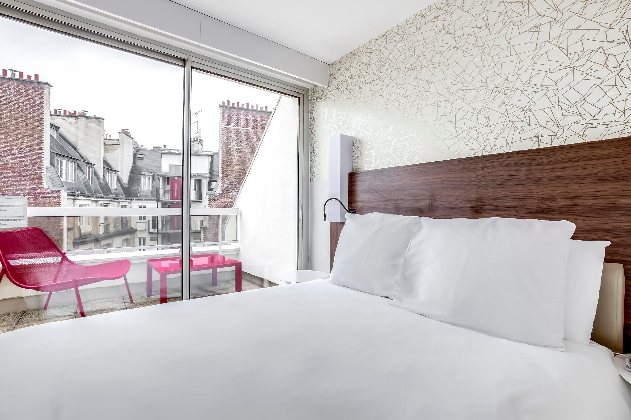 undefined Mercure Paris Arc de Triomphe Etoile 10