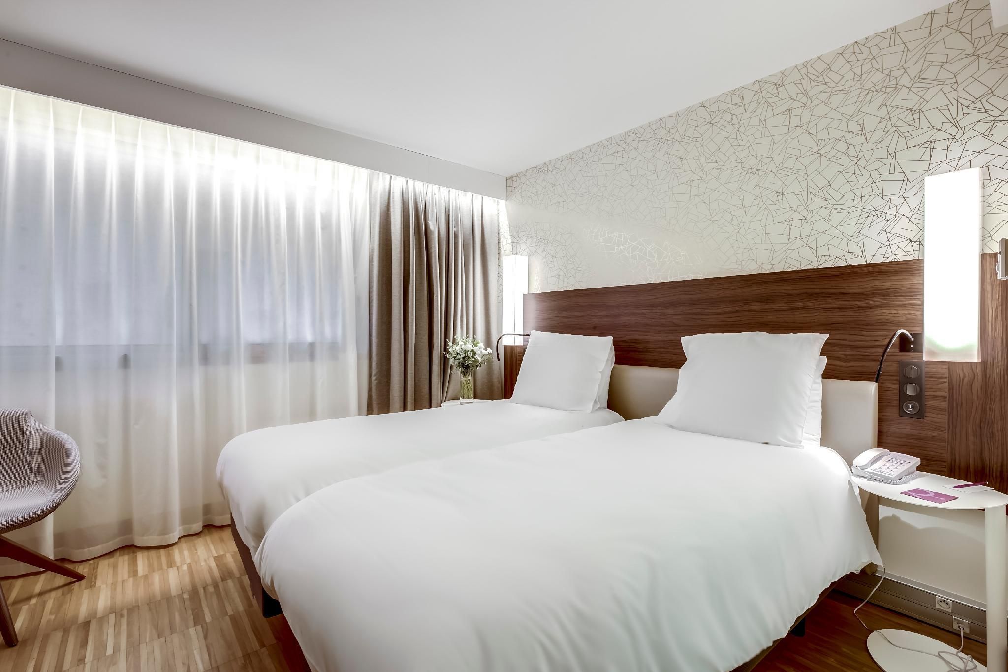 undefined Mercure Paris Arc de Triomphe Etoile 6