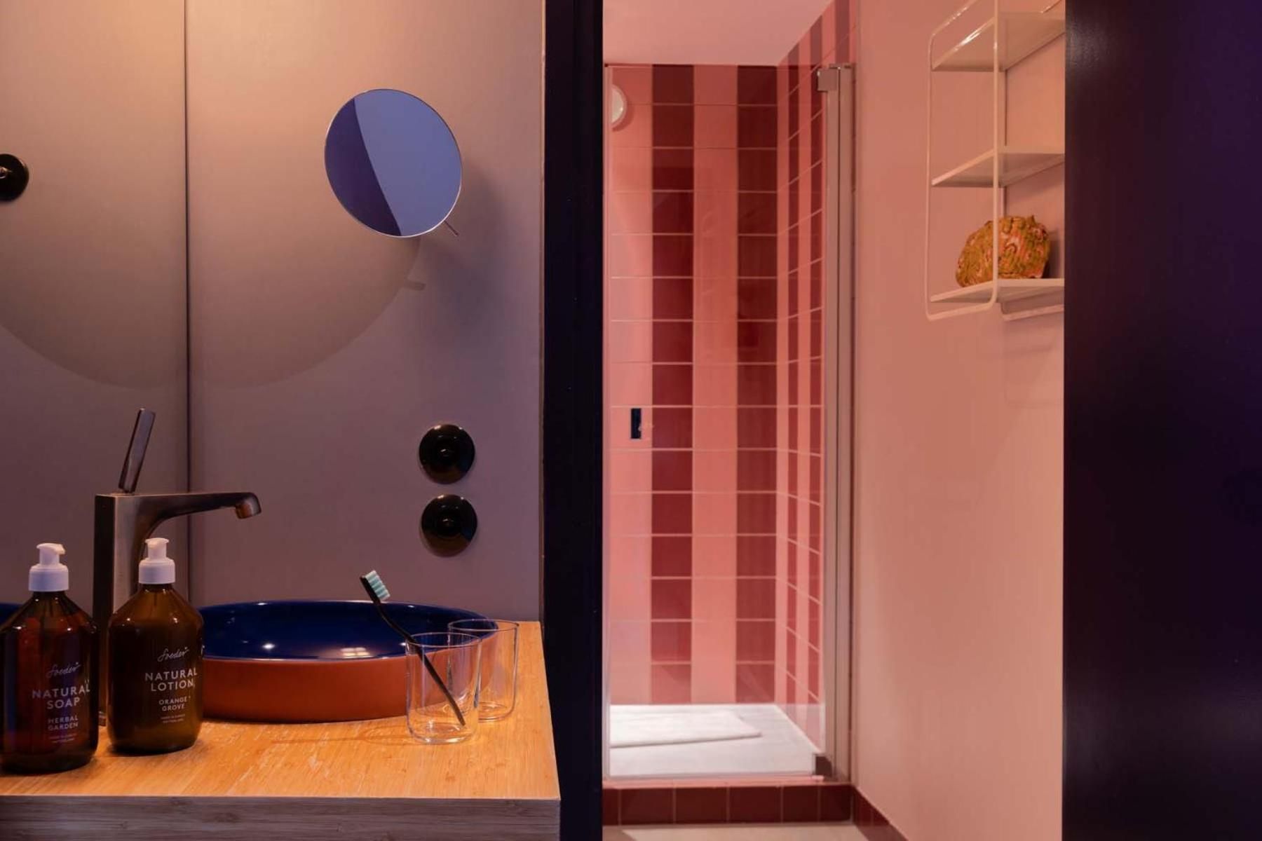 Superior Queen Room with City View