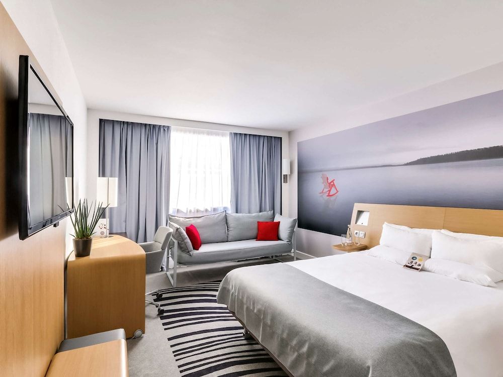 undefined Novotel Paris Centre Gare Montparnasse 8