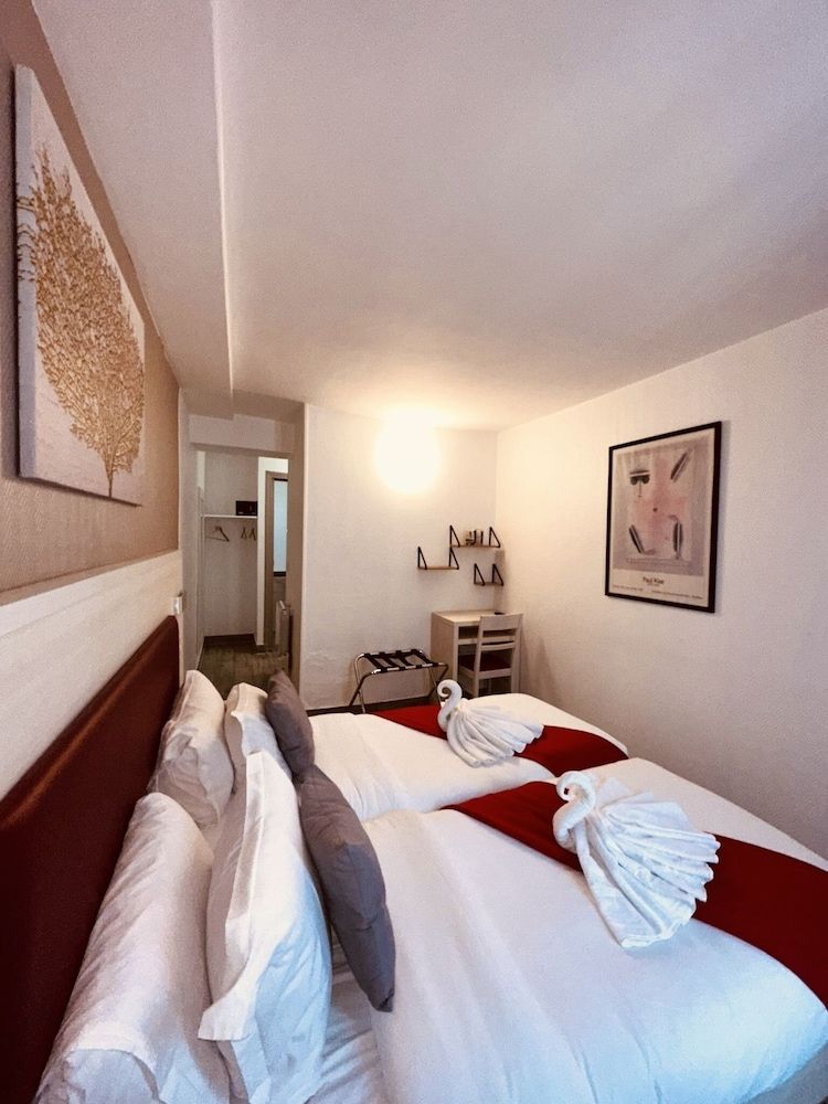 Pavillon Opéra Lafayette Twin Room 2