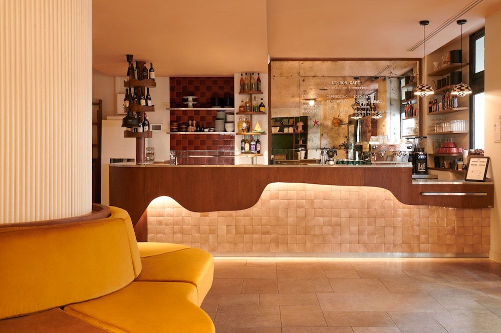 undefined Kraft Hotel 5