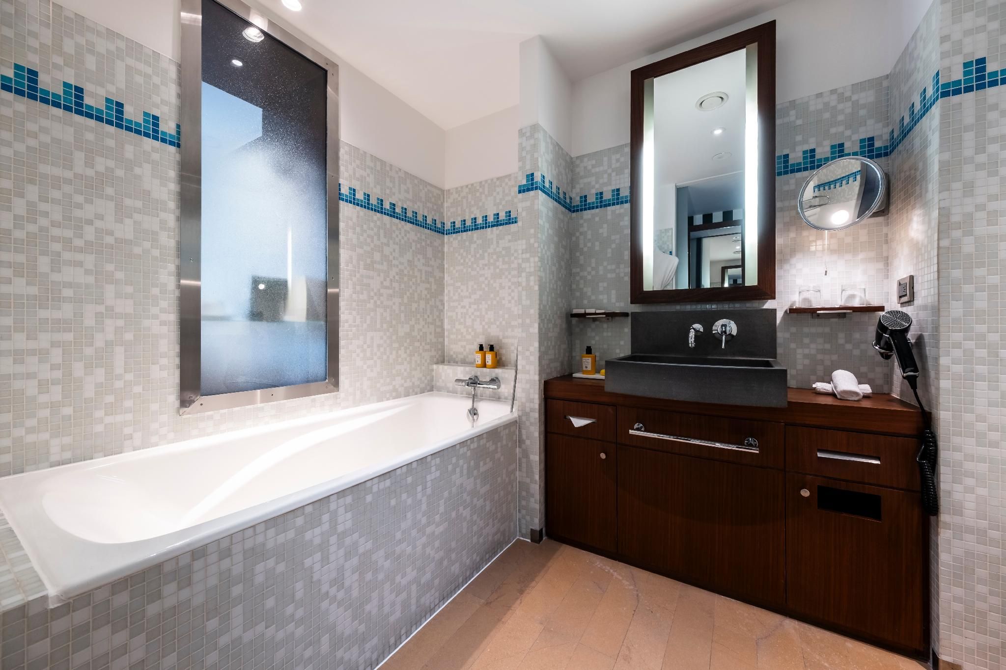 undefined Grand Hôtel Champs-Elysées 8