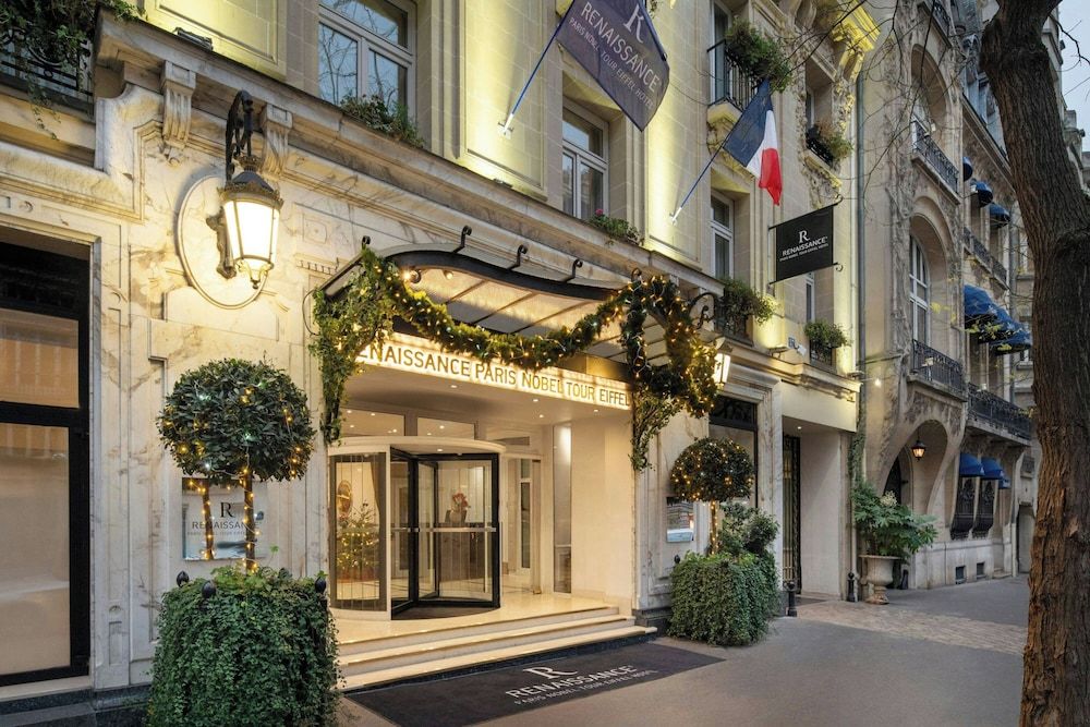 undefined Renaissance Paris Nobel Tour Eiffel Hotel 6
