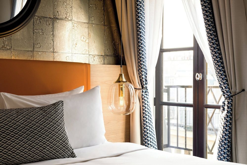 undefined Renaissance Paris Vendome Hotel 9