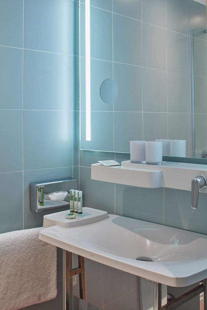 undefined Hotel Atmospheres 6