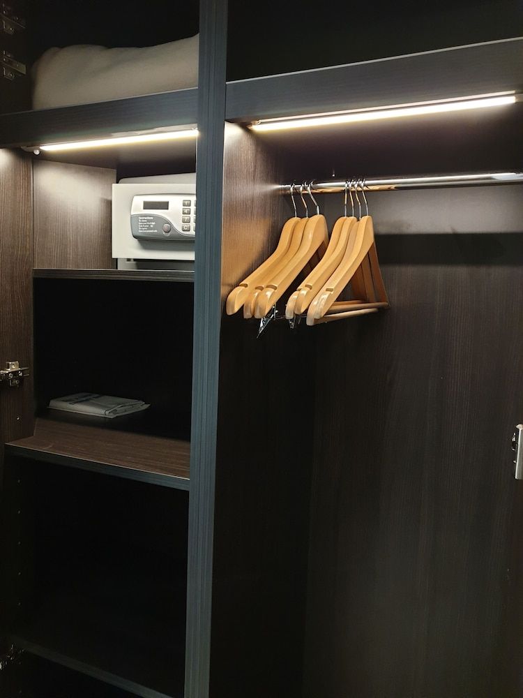 undefined Hôtel Garden Elysées 5