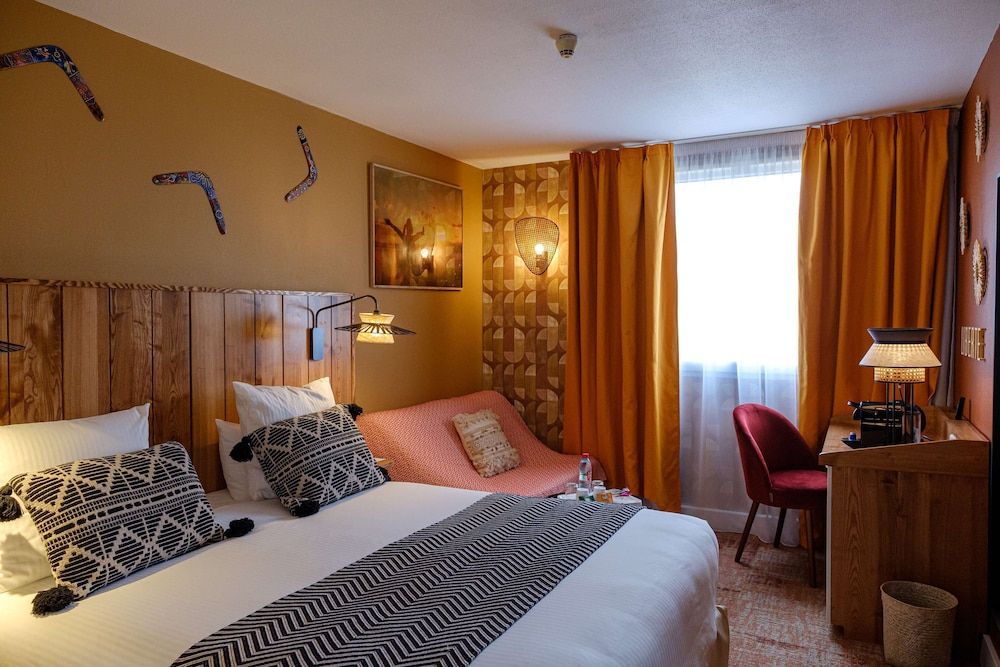 Aiden by Best Western Paris Roissy CDG Comfort Room, 2 Twin Beds, Non Smoking 2