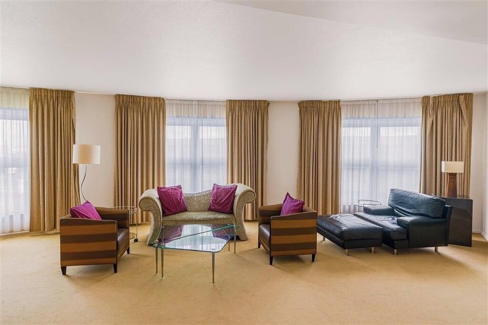 undefined Van der Valk Hotel Paris CDG Airport 4