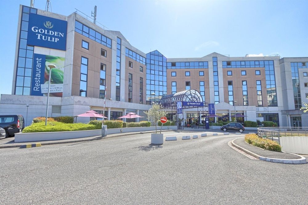 undefined Golden Tulip CDG Airport Villepinte 7