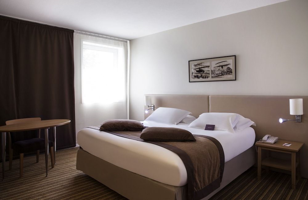 undefined Mercure Paris Roissy Charles de Gaulle 8