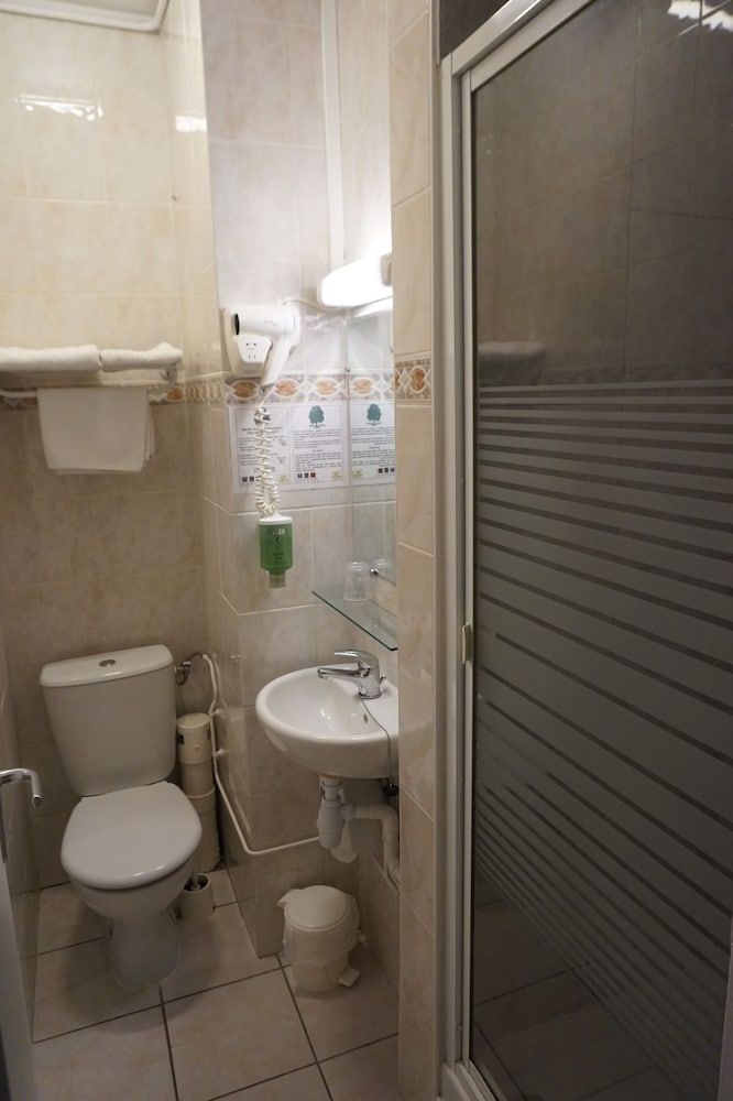 Comfort Hotel Rouen Alba Standard Double Room, Non Smoking 6