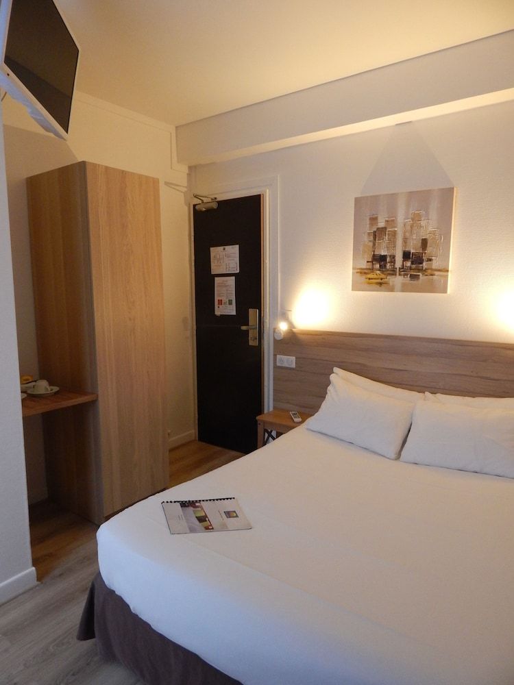 Comfort Hotel Rouen Alba Standard Double Room, Non Smoking 4