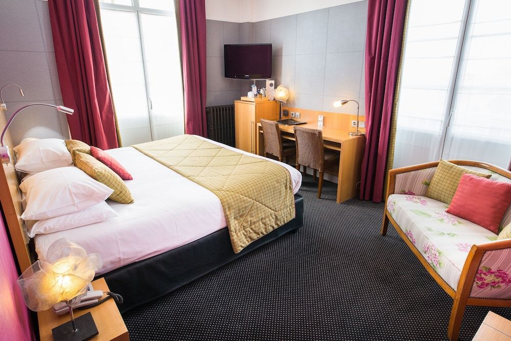 Executive Room, 1 King Bed (Twin bed on request)