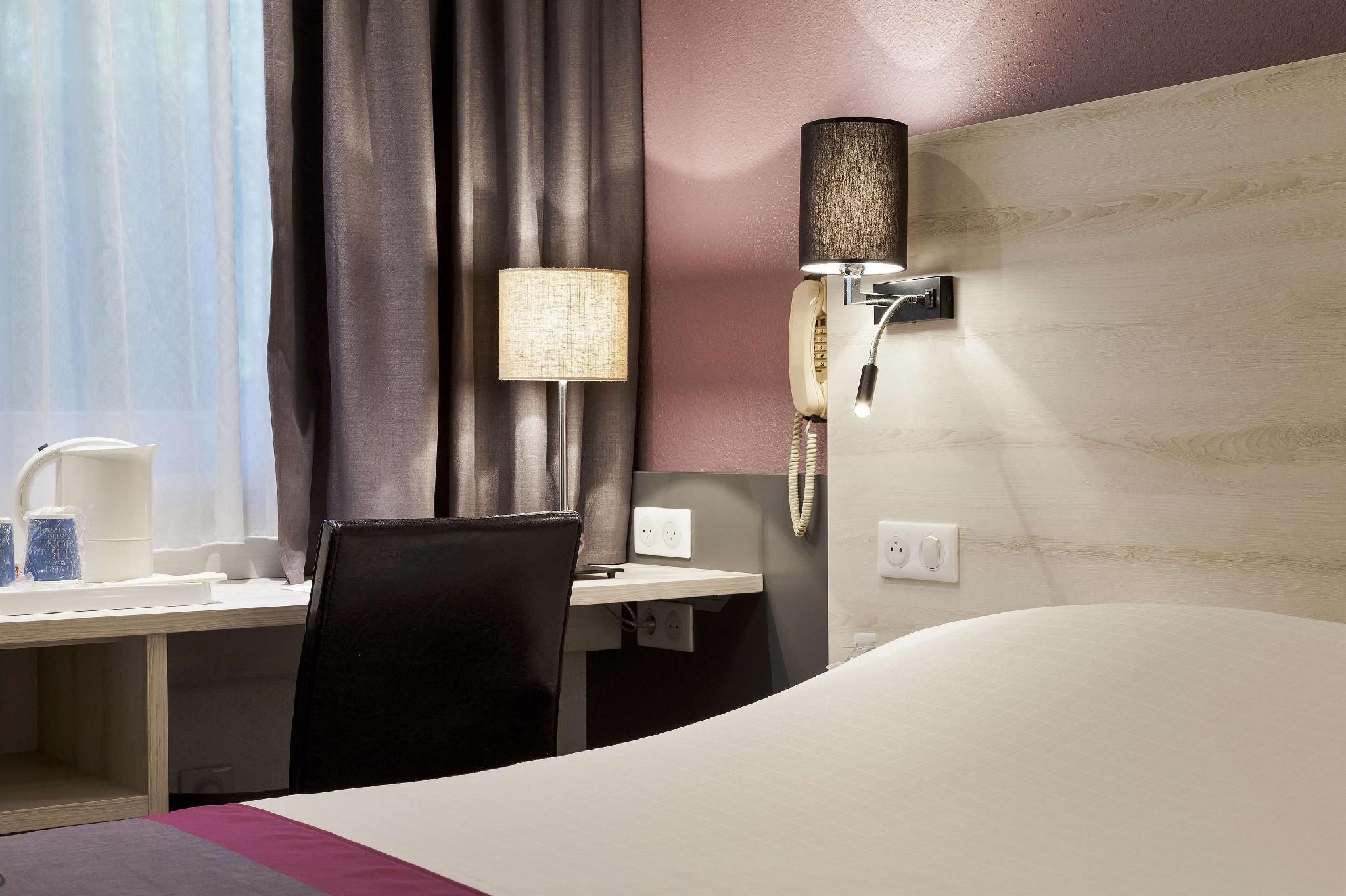 2 Single Beds