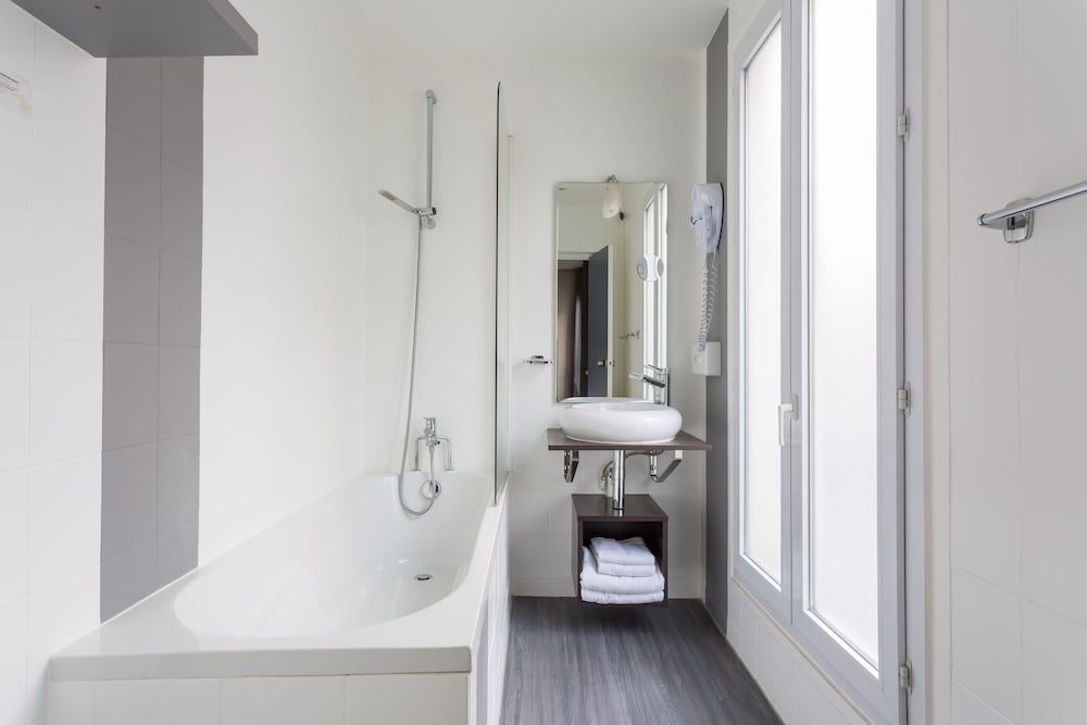 undefined Hotel Jardin de Villiers 8