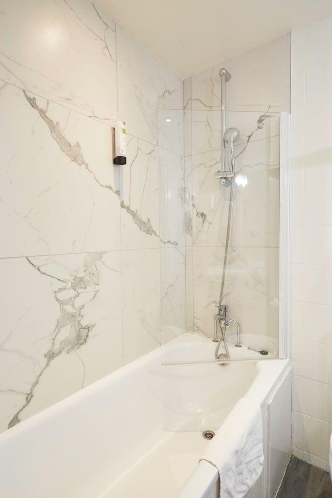 Hotel Jardin de Villiers Double Room 6