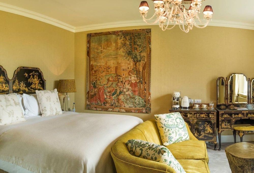 Homewood Hotel & Spa Elegant Room 2