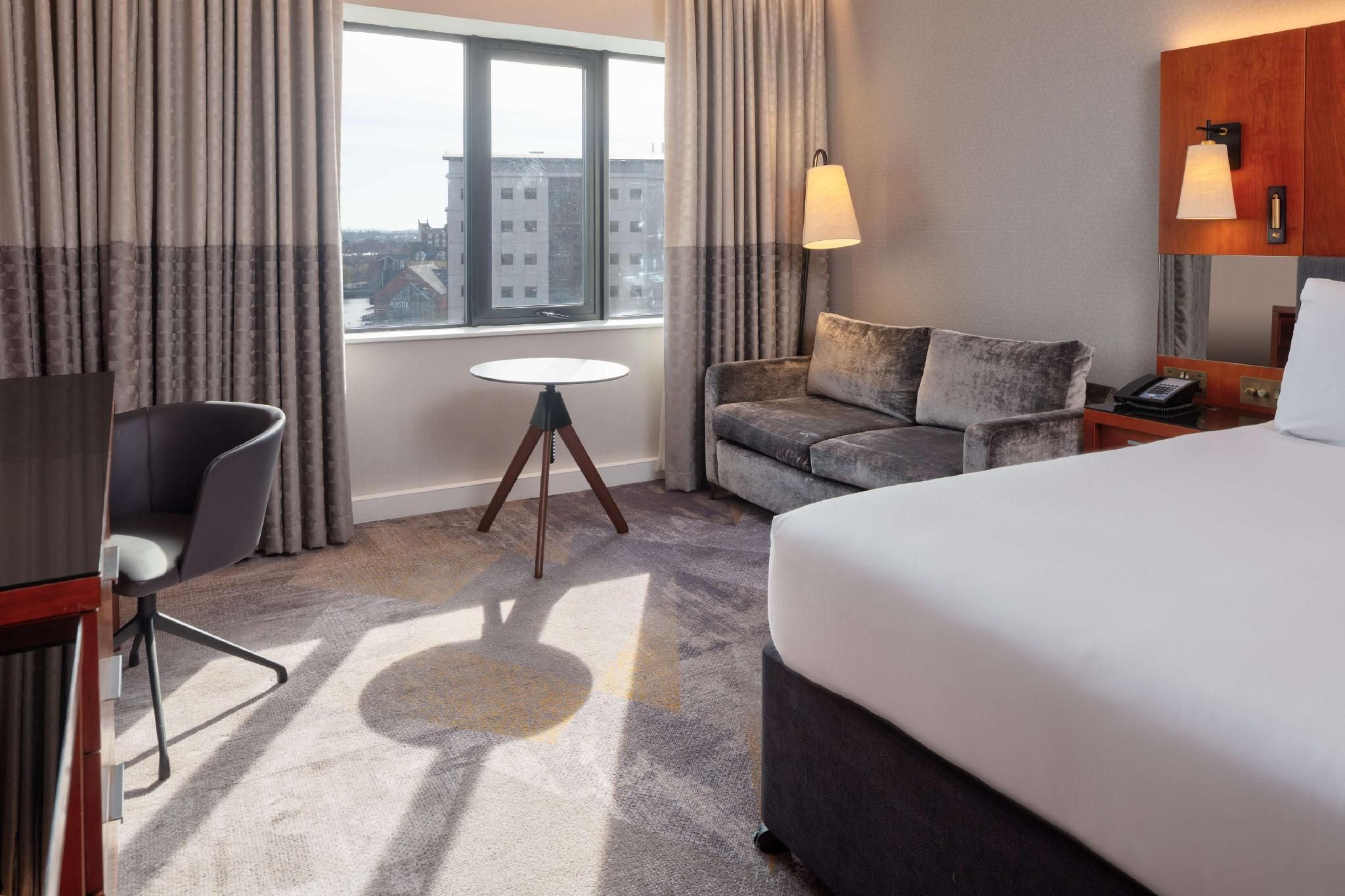 undefined Hilton Belfast 8