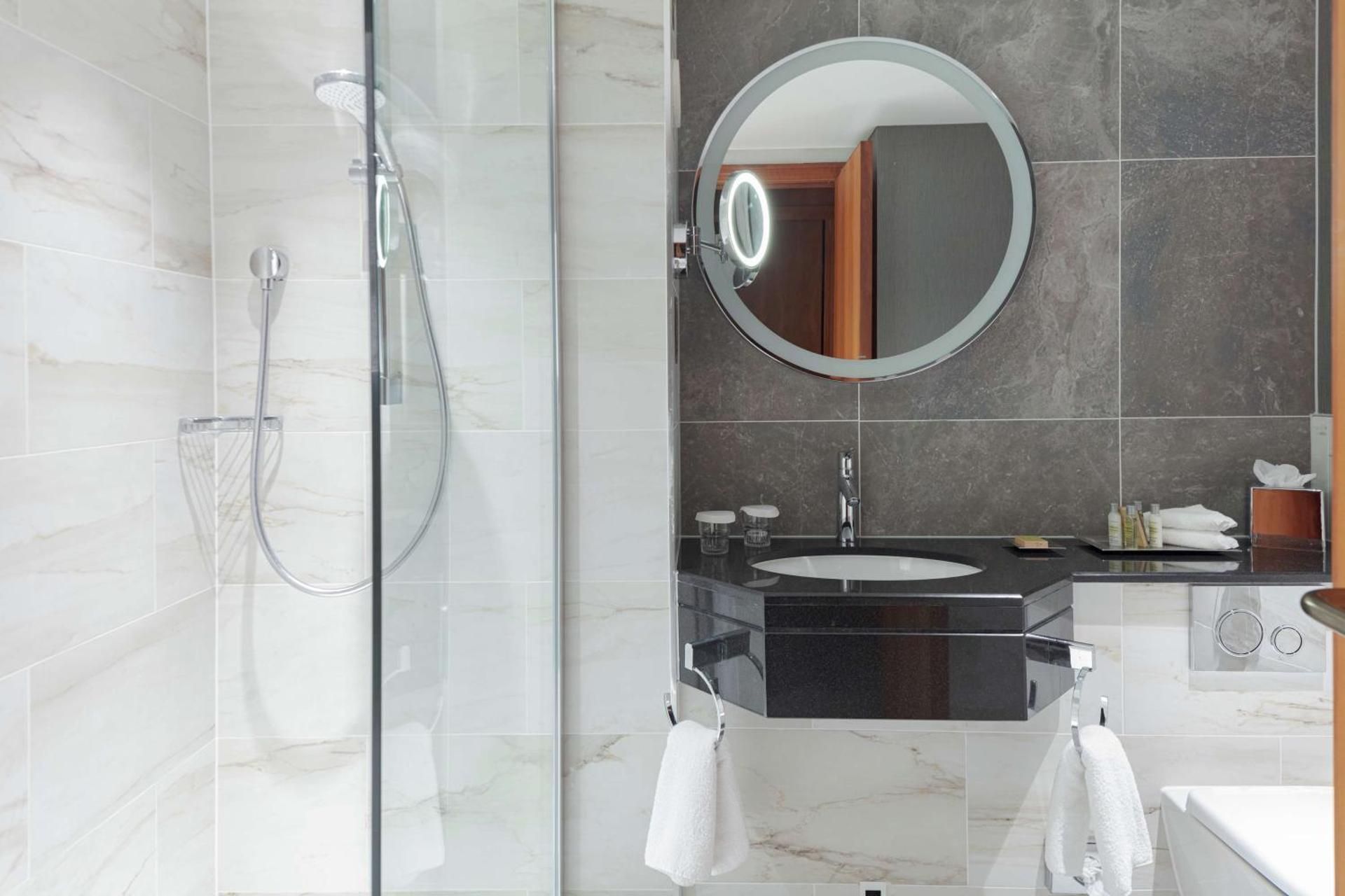 TWO DOUBLE BED DELUXE ROOM WITH VIEW