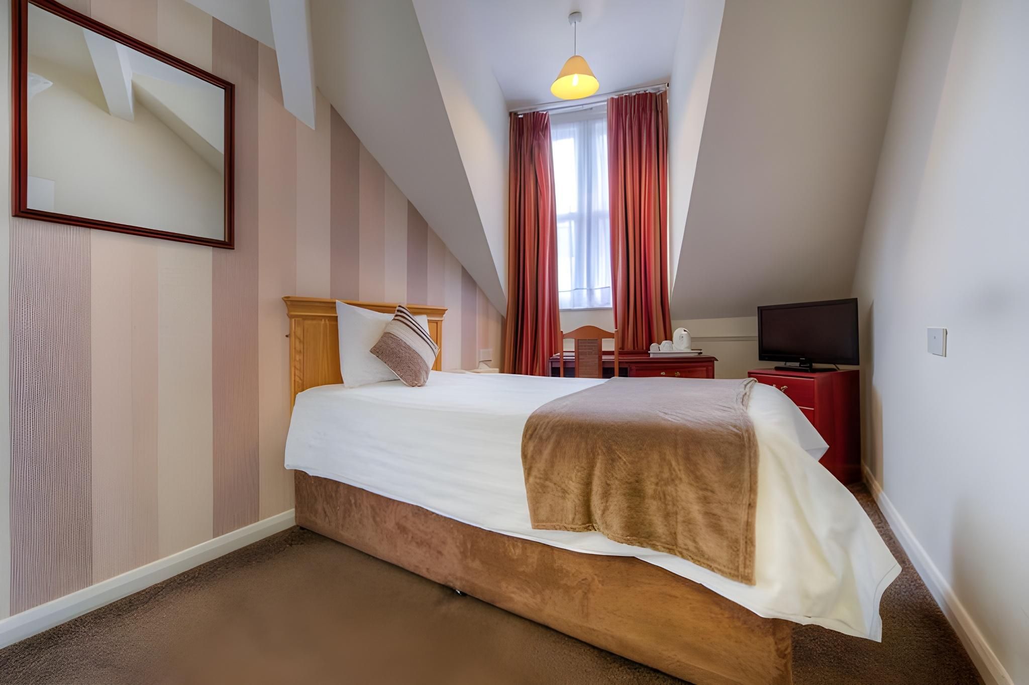 1 Single Bed, Nonsmoking
