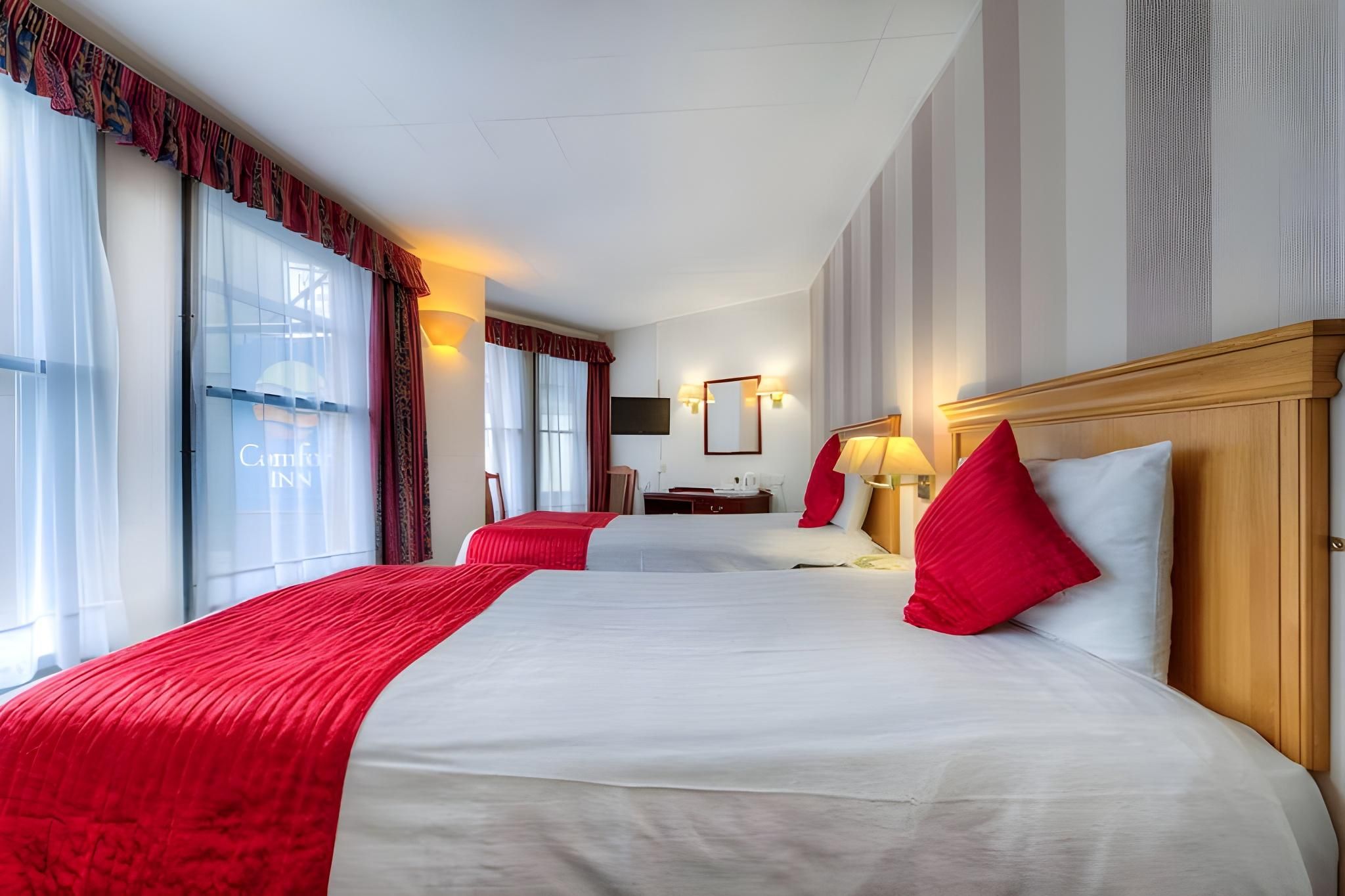 2 Single Beds, Nonsmoking, Upgrade