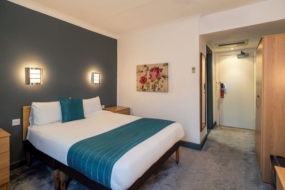 Britannia Hotel Bolton Double Room 6
